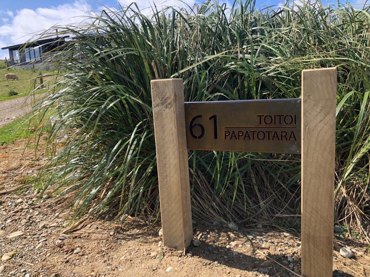 Toitoi Papatotara Bnb Exterior photo